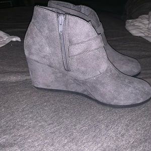Maurice’s wedge booties